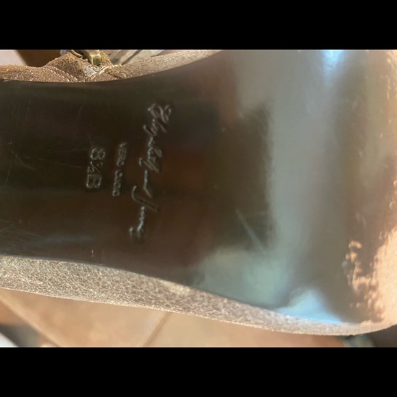 Elizabeth and James heeled booties - Picture 3 of 7